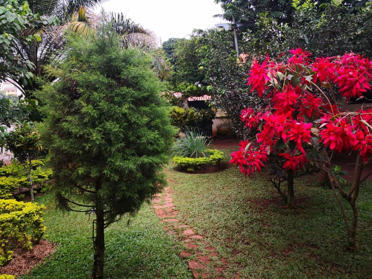 Tout Confort Avec Jardin Entree Bastos ياوندي المظهر الخارجي الصورة