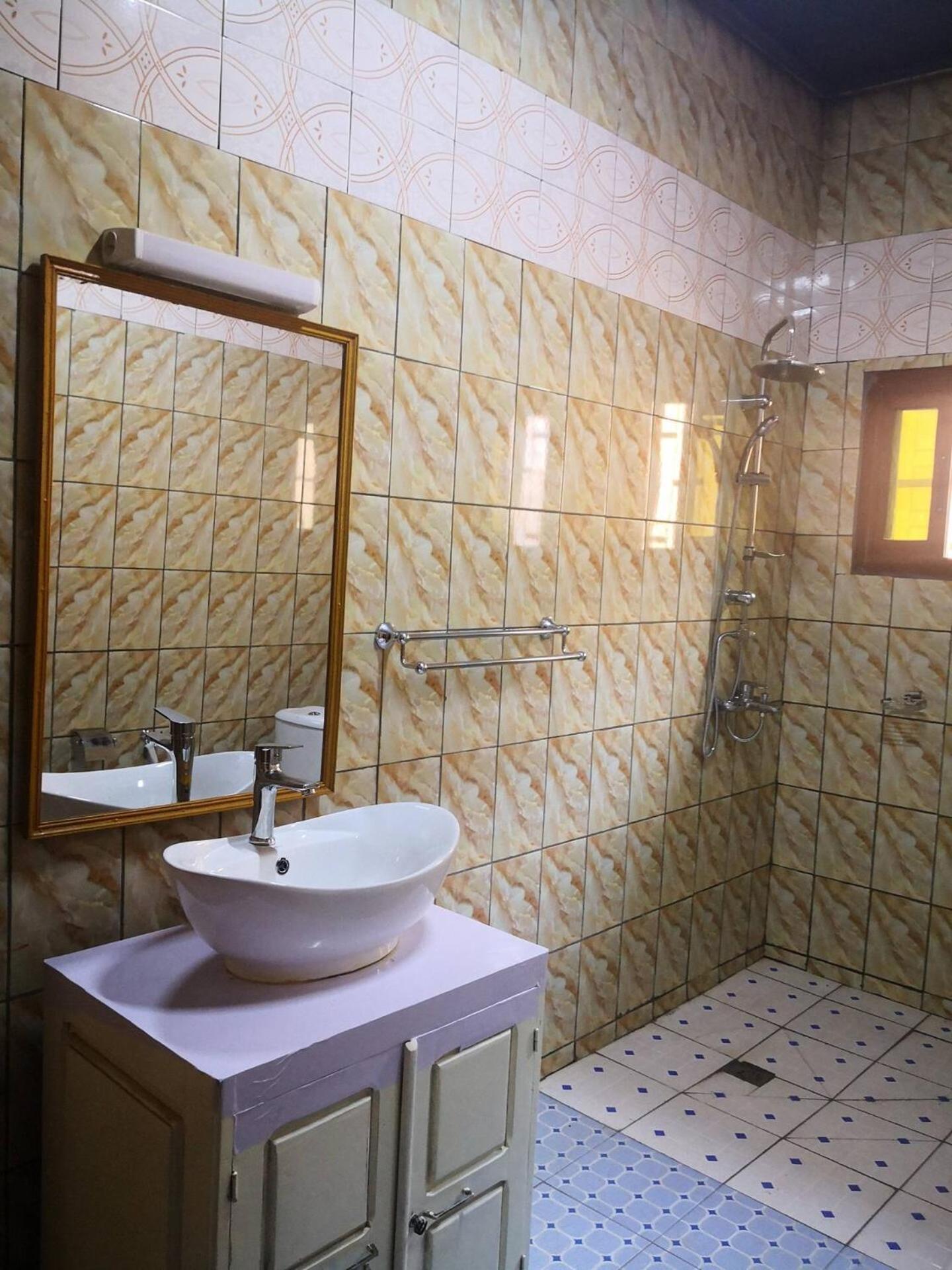 Tout Confort Avec Jardin Entree Bastos ياوندي المظهر الخارجي الصورة